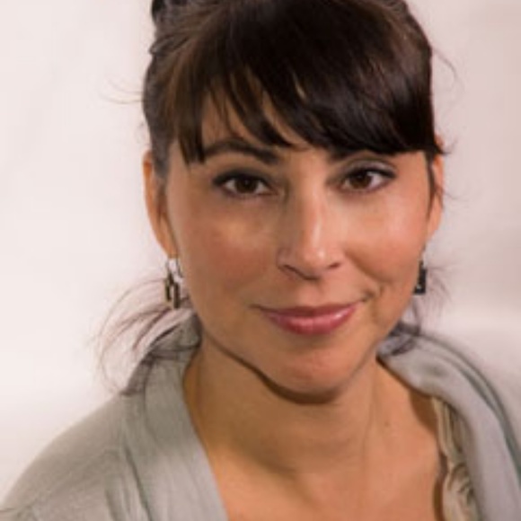 Meet your Posher, Jeanette - Picture 1 of 2